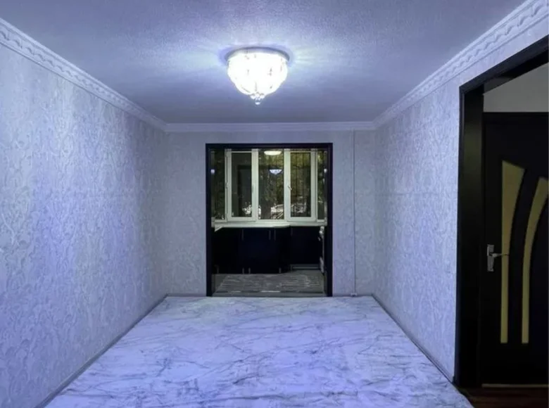 Kvartira 3 xonalar 48 m² Samarqandda