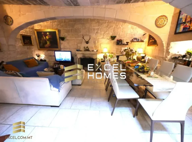 Haus 3 Schlafzimmer  Naxxar, Malta