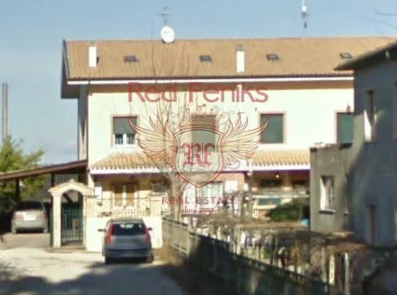 Villa de 4 habitaciones 180 m² Collecorvino, Italia
