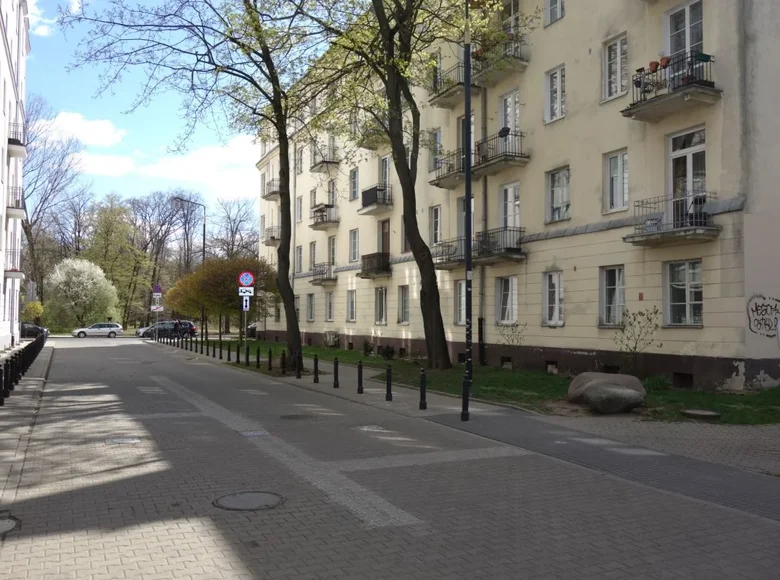 2 room apartment 41 m² in Warsaw, Poland