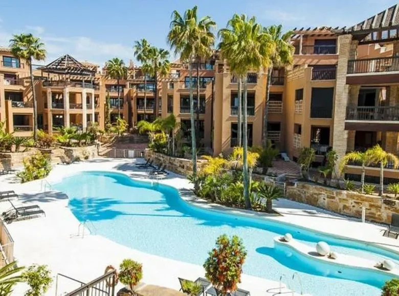 2 bedroom apartment 148 m² Marbella, Spain