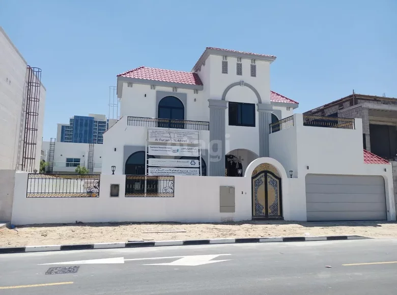 Dom wolnostojący 5 pokojów  Dubaj, Emiraty Arabskie