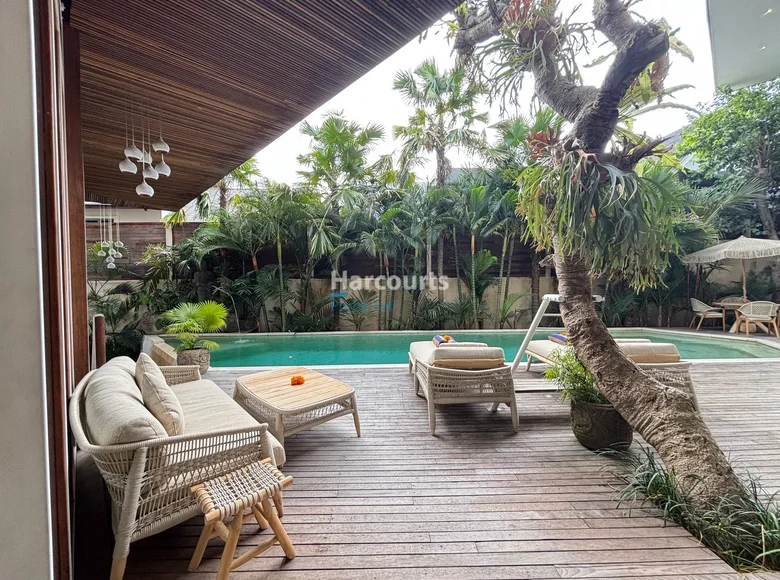 5-Schlafzimmer-Villa 700 m² Pererenan, Indonesien