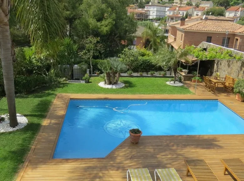 4 bedroom house 350 m² Calafell, Spain