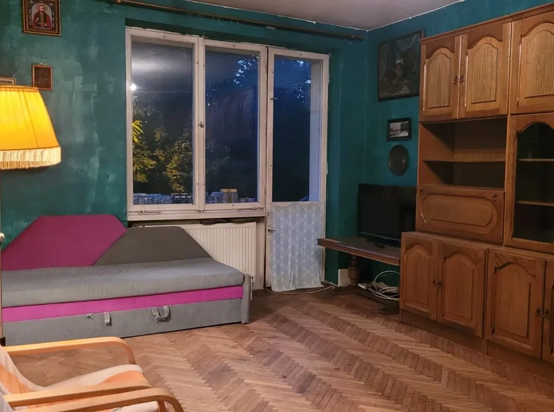 2 room apartment 40 m² in Warsaw, Poland