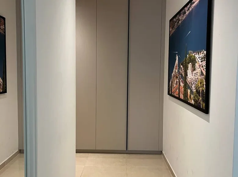 2 bedroom apartment 63 m² Becici, Montenegro