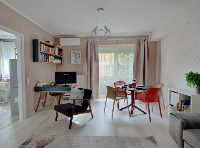 Mieszkanie 3 pokoi 84 m² Budapeszt, Węgry