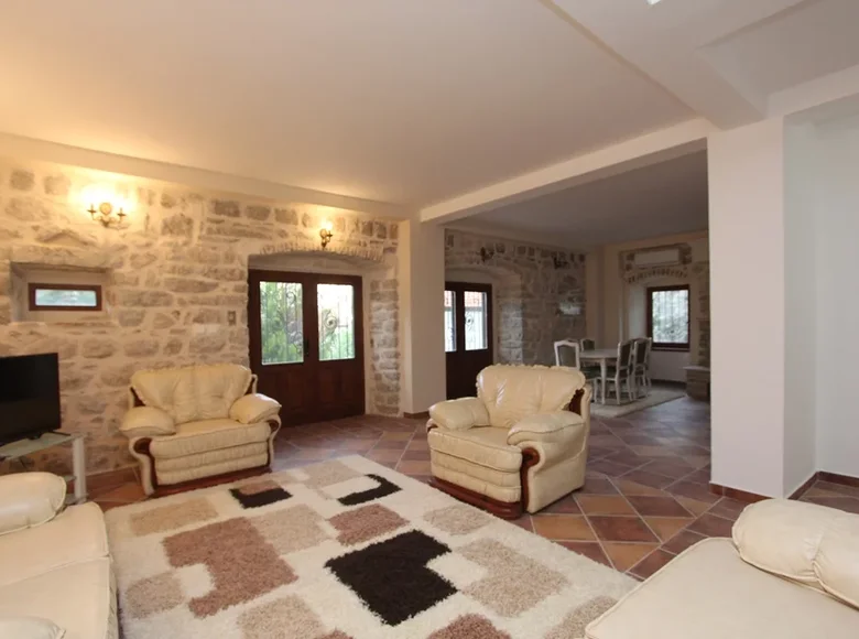 6 bedroom villa 220 m² Kotor, Montenegro