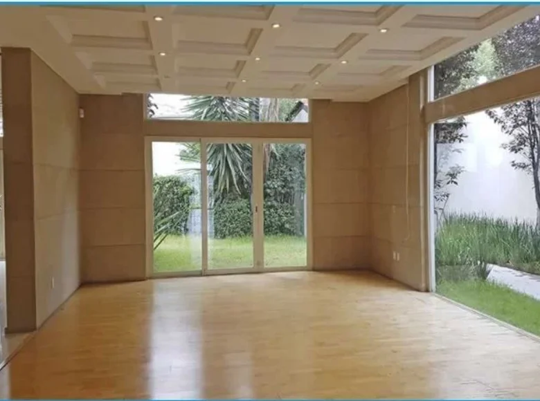 Haus 5 Schlafzimmer 1 208 m² Mexiko-Stadt, Mexiko