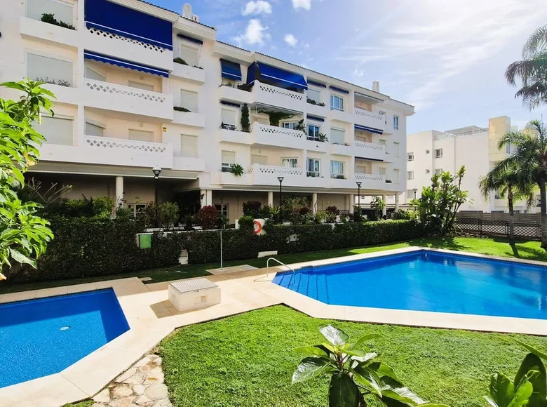 Mieszkanie 3 pokoi 129 m² San Pedro Alcantara, Hiszpania