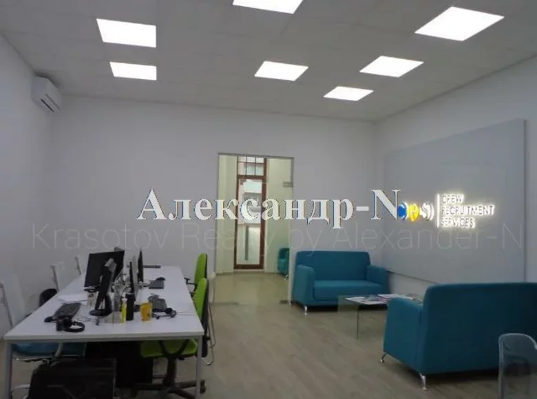 Oficina 144 m² en Odessa, Ucrania