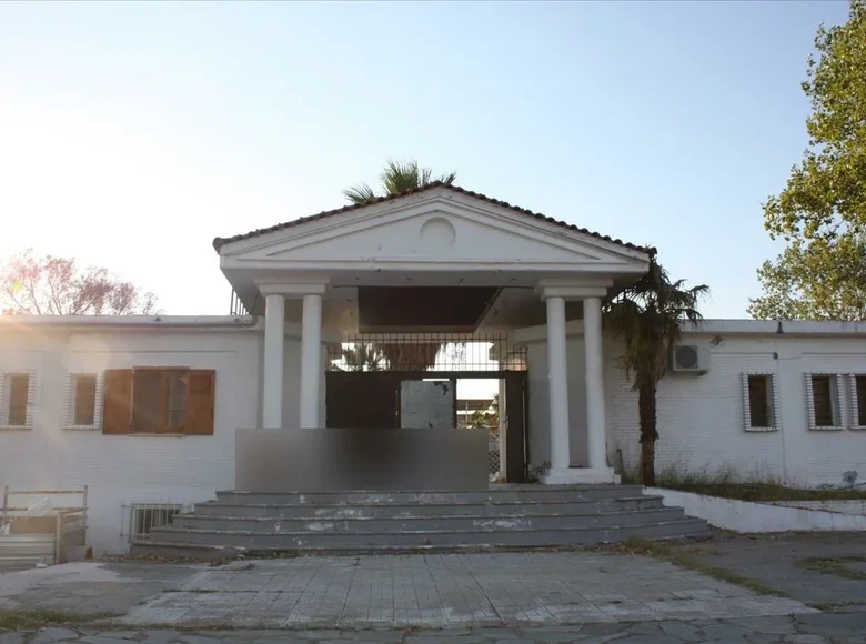 Commercial property 187 m² in Nikiti, Greece