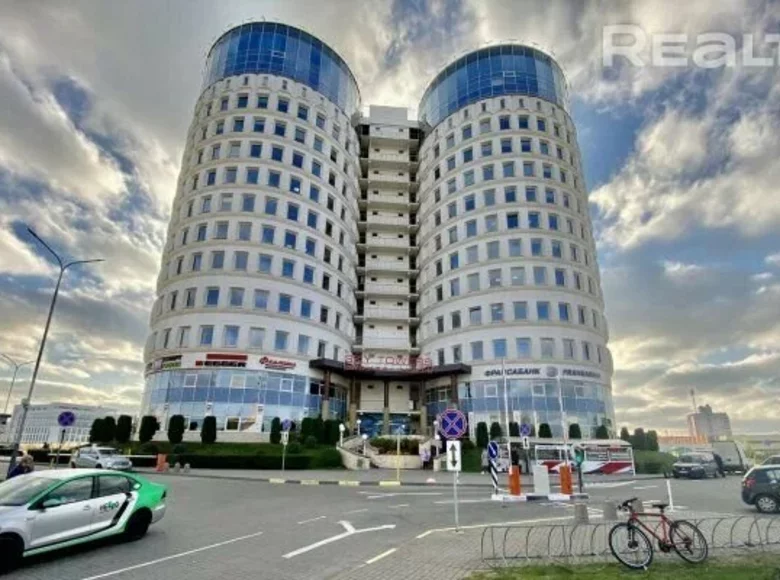 Oficina 74 m² en Minsk, Bielorrusia