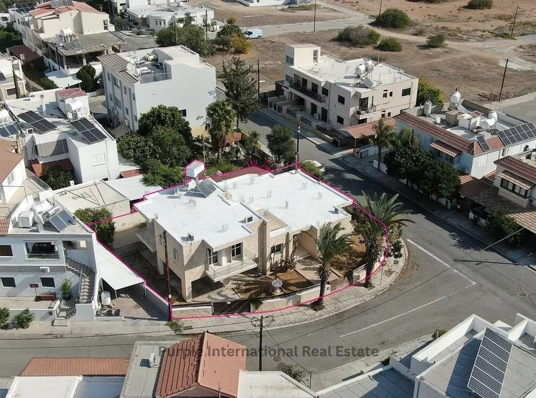 Villa de tres dormitorios 236 m² Strovolos, Chipre