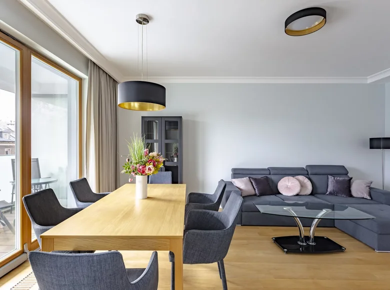 3 room apartment 97 m² in Warsaw, Poland