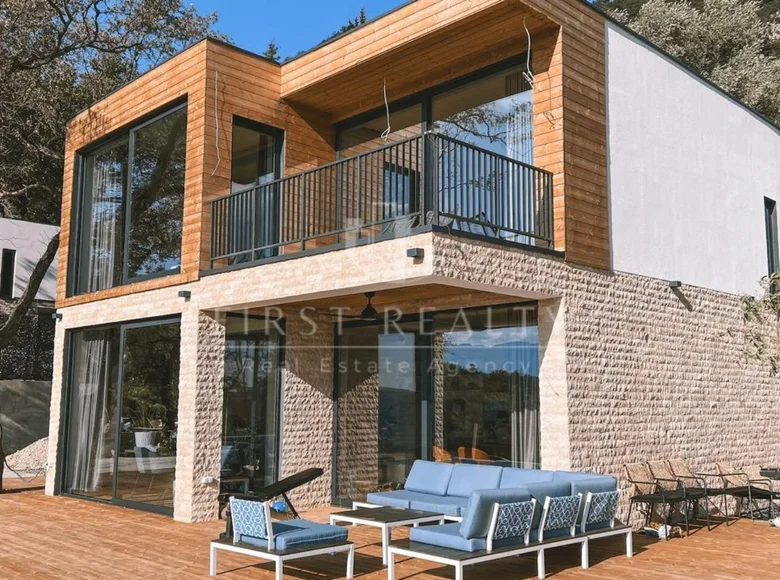 Haus 3 zimmer  Tivat, Montenegro