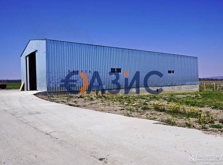 Propriété commerciale 3 000 m² à Bata, Bulgarie