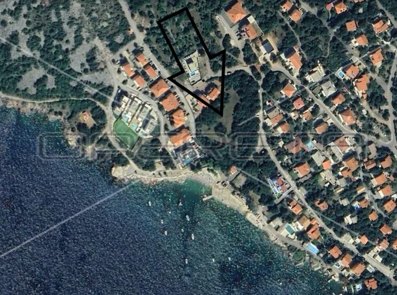 Parcelas 2 611 m² Drinak, Croacia