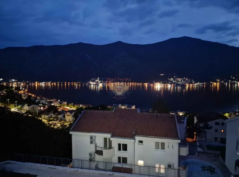 Wohnung 2 zimmer 53 m² Dobrota, Montenegro