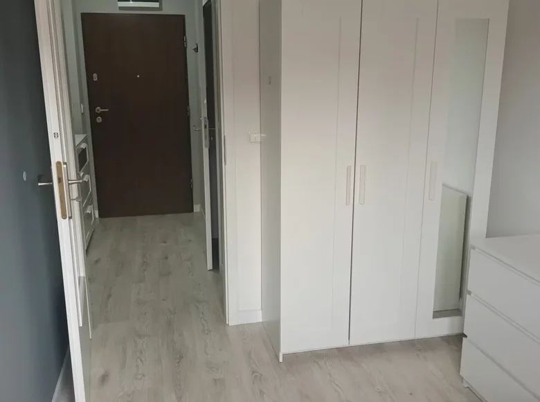 Mieszkanie 2 pokoi 32 m² w Wrocław, Polska