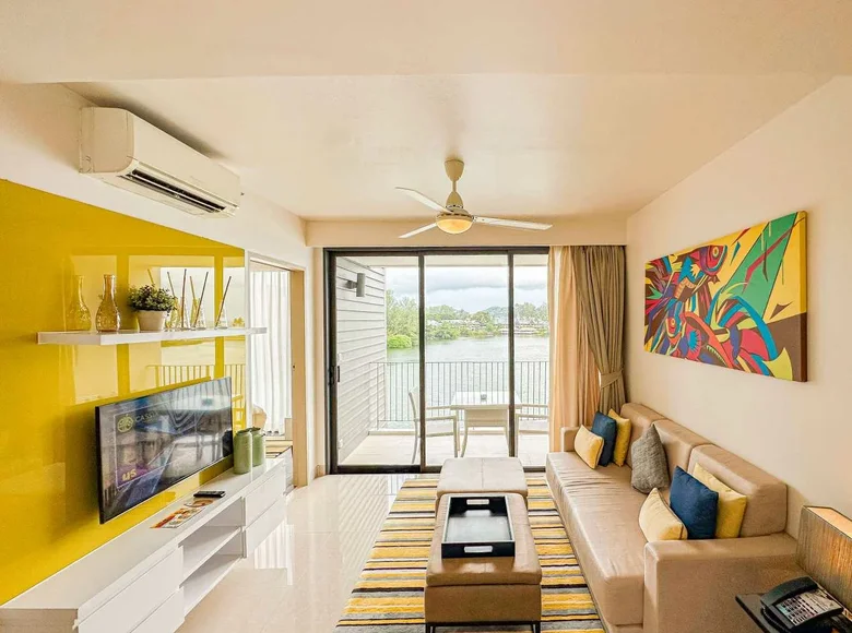 2 bedroom condo 65 m² Phuket, Thailand