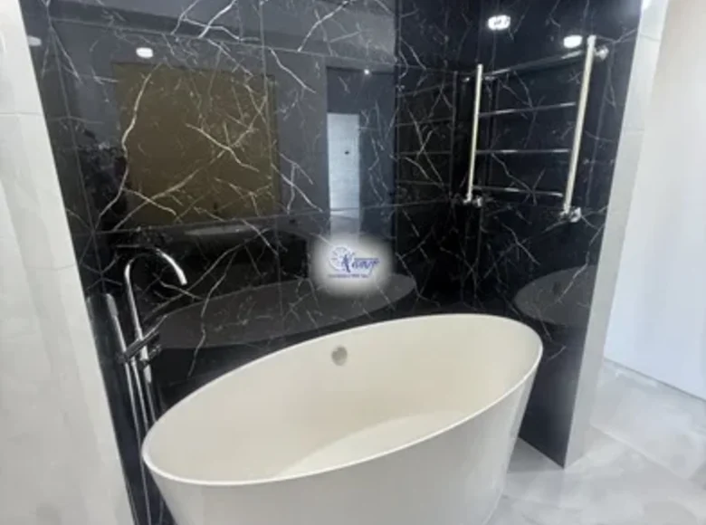 Квартира 3 комнаты 90 м² Калининград, Россия