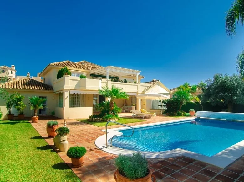 Dom 3 pokoi 400 m² Marbella, Hiszpania