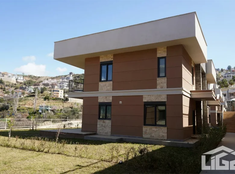 4 room villa 240 m² Alanya, Turkey