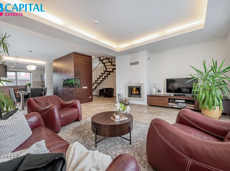 Casa 228 m² Bendoriai, Lituania
