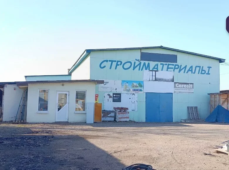 Shop 418 m² in Smalyavichy, Belarus