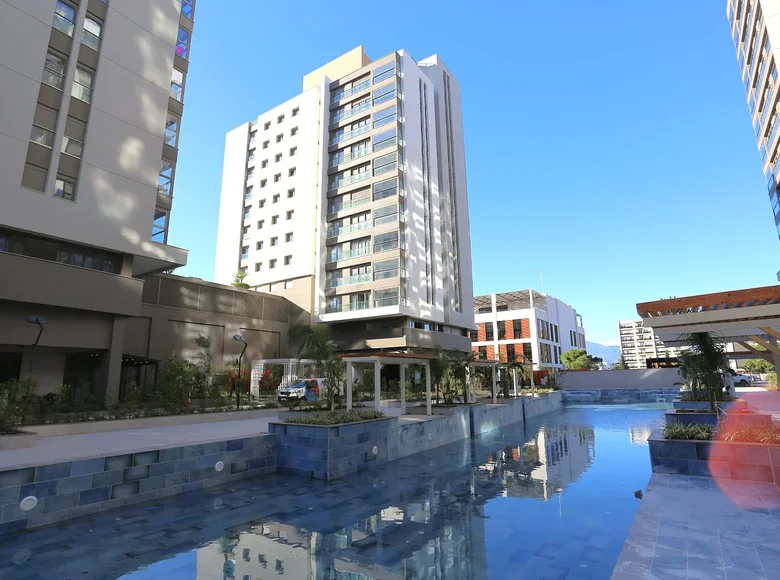 Apartment 90 m² Gulveren, Turkey