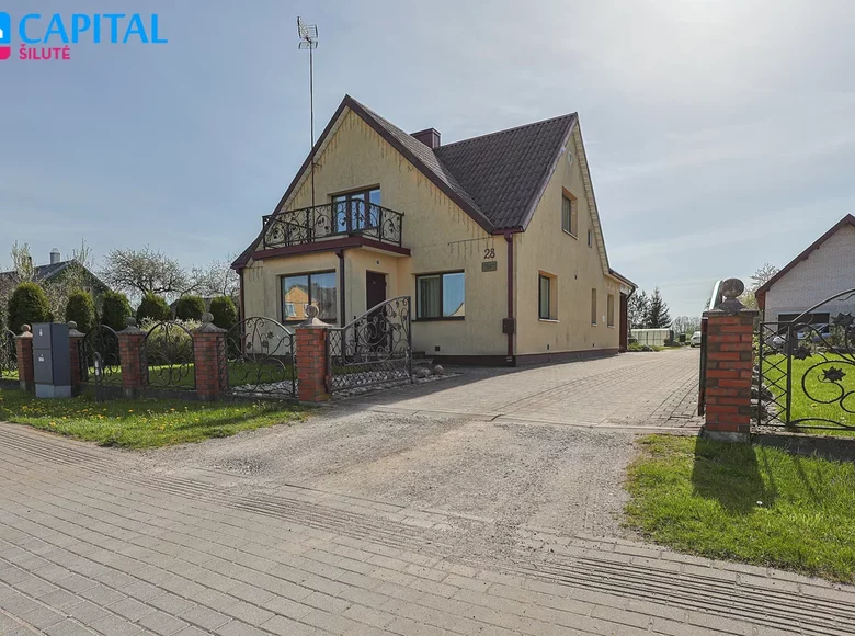 Casa 220 m² Sveksna, Lituania