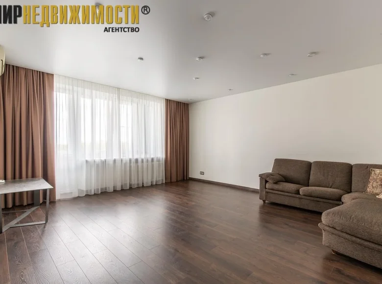 Mieszkanie 2 pokoi 69 m² Mińsk, Białoruś