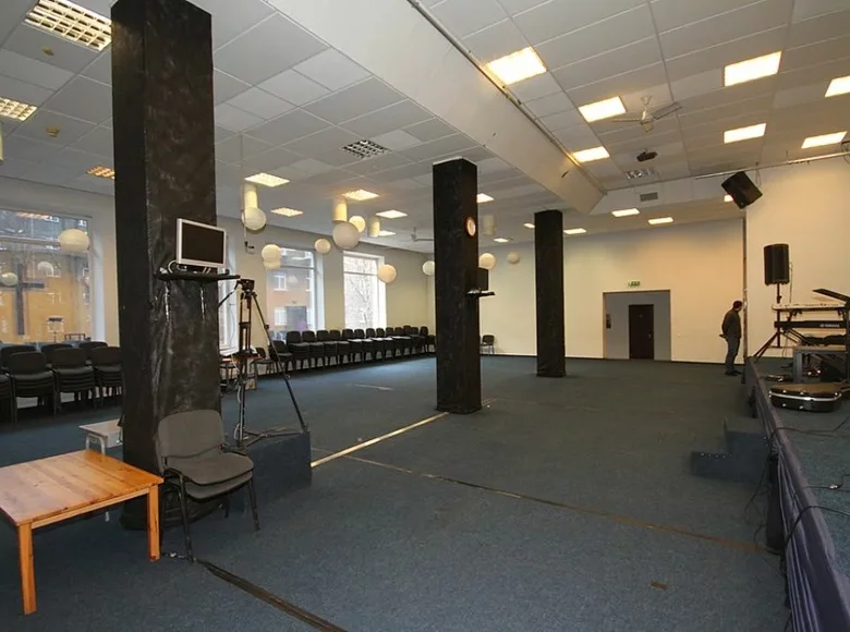 Boutique 957 m² à Riga, Lettonie
