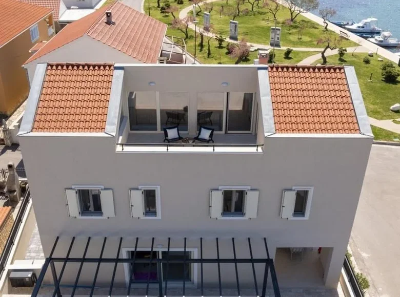 4 bedroom Villa 214 m² Grad Zadar, Croatia