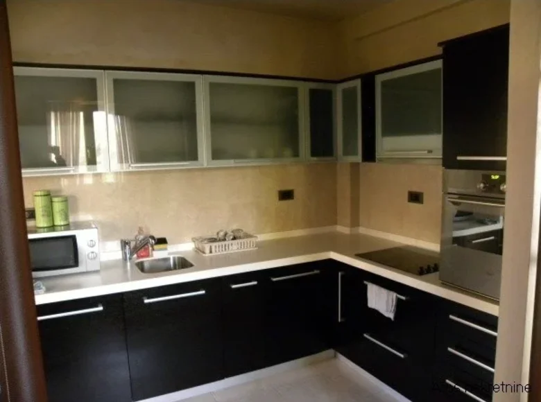 3 bedroom apartment 130 m² Podgorica, Montenegro