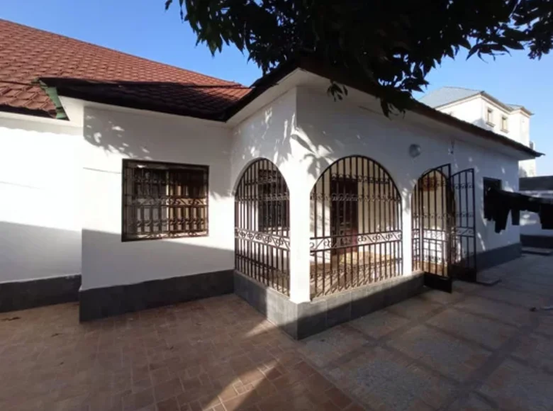 Bungalow 8 habitaciones  Brufut, Gambia