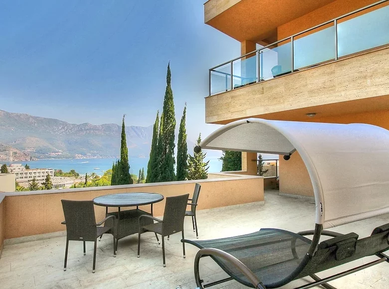 Apartamento 4 habitaciones 189 m² Municipio de Budva, Montenegro