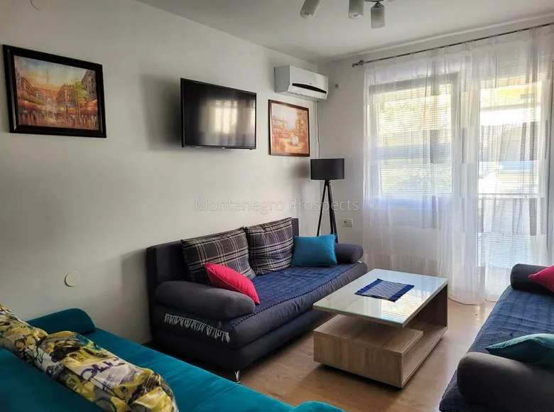 2 bedroom apartment 75 m² Ulcinj, Montenegro