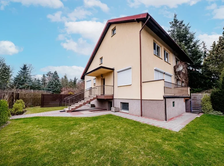 Casa 205 m² Kornik, Polonia