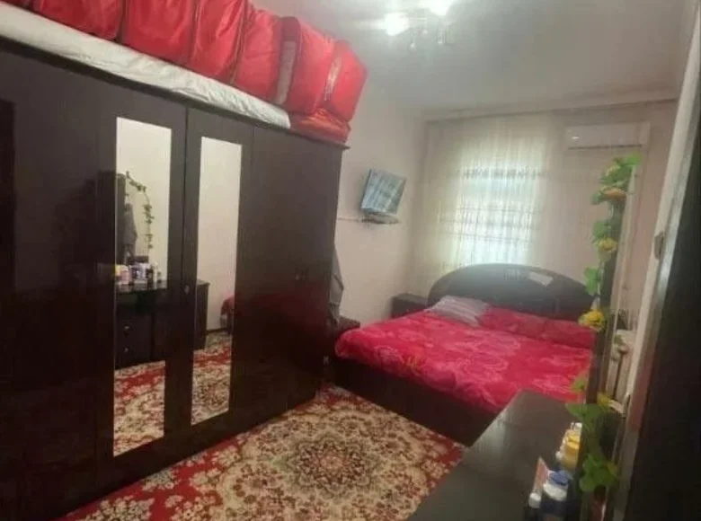 Kvartira 3 xonalar 72 m² Toshkentda