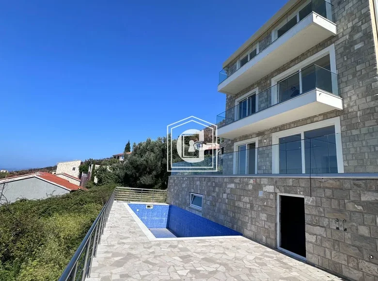 Haus 4 zimmer 217 m² Petrovac, Montenegro