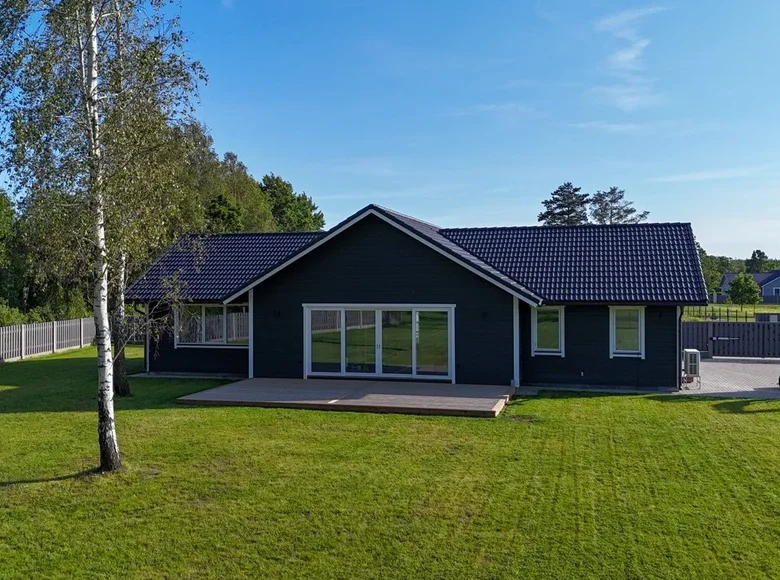 Haus 4 zimmer 177 m² Libau, Lettland