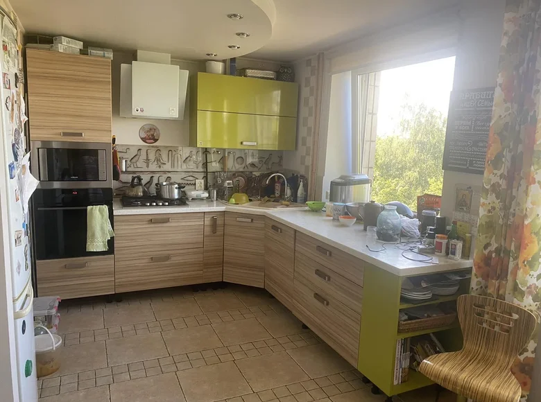 Mieszkanie 3 pokoi 74 m² Mińsk, Białoruś