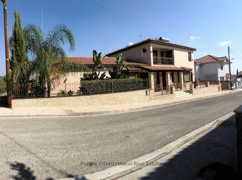 Villa 4 chambres 350 m² Episkopi Municipality, Chypre