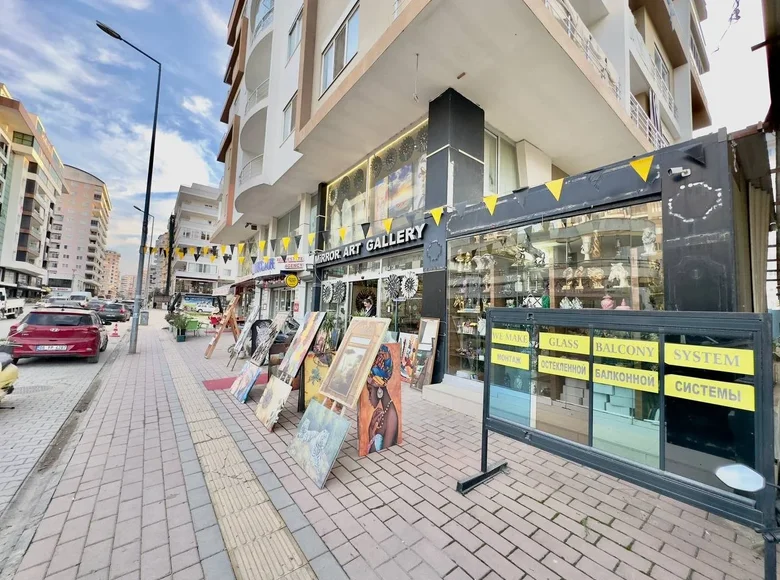 For Sale 250 m² Shop on Corner Ataturk St. in Mahmutlar Alanya