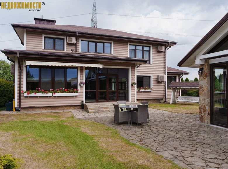 Chalet 356 m² Zdanovicki sielski Saviet, Bélarus