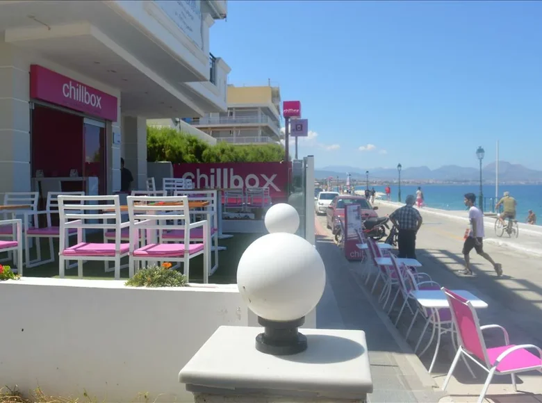 Commercial property 209 m² in Municipality of Loutraki and Agioi Theodoroi, Greece