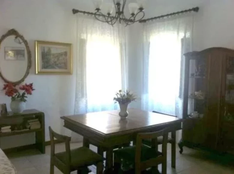 9 room house 160 m² Terni, Italy
