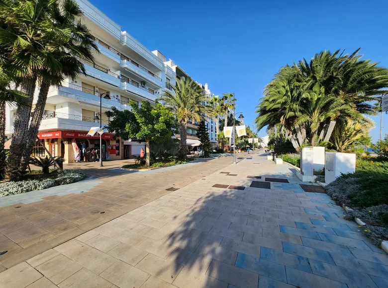 Mieszkanie 4 pokoi 90 m² Estepona, Hiszpania